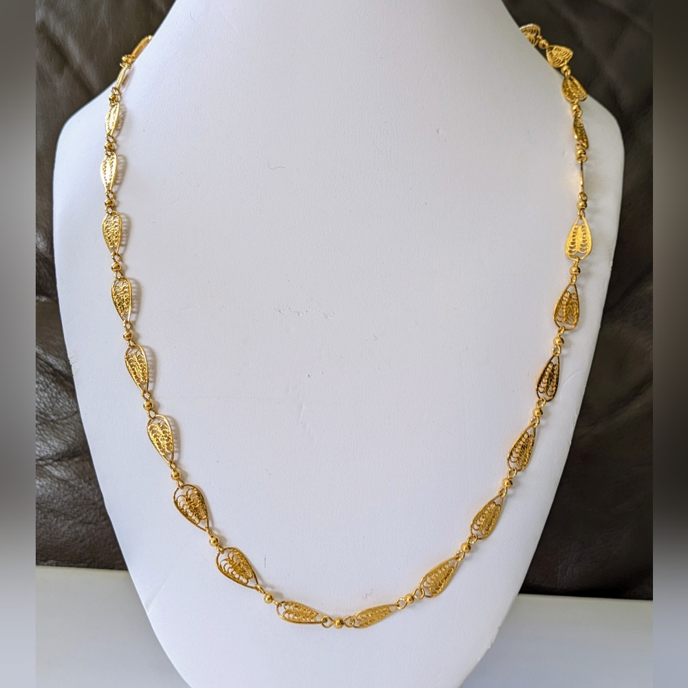 Vintage Trifari Necklace Gold Filigree Teardrop Links with Ball Beads 24"